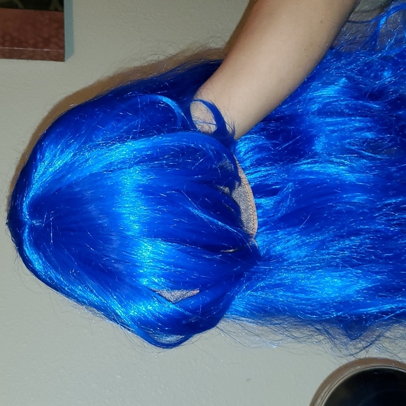 Blue long wig - Picture 6 of 10